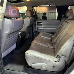 Toyota Sequoia